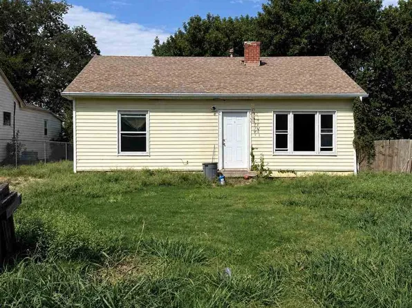 716 N Sunset St, Ponca City, OK 74601