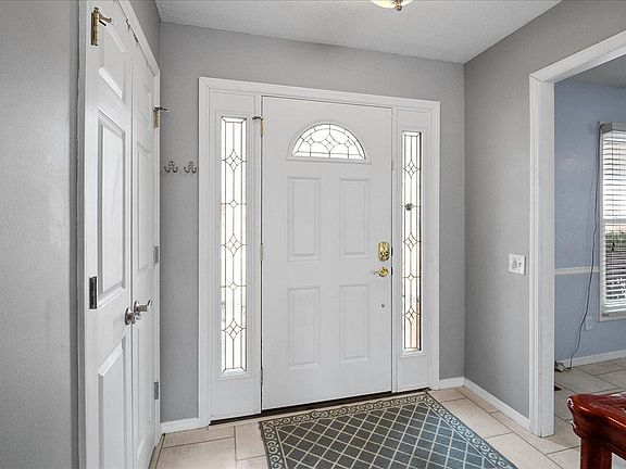 3rd image of 11884 Featherwood Dr