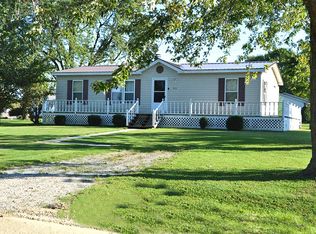 509 Christian Dr, Bloomfield, MO 63825