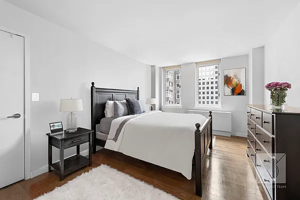 Rented by Compass | media 13