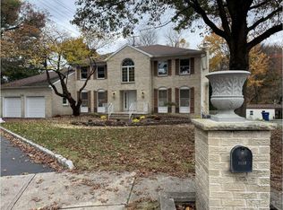 1532 Edly Cove Ct, North Brunswick, NJ 08902