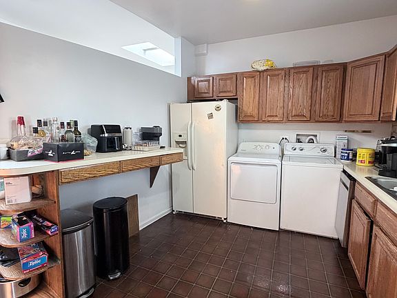 5th image of 1124 W Eddy St #1