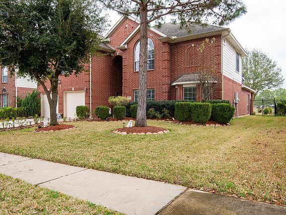 2nd image of 10214 Hahns Peak Dr