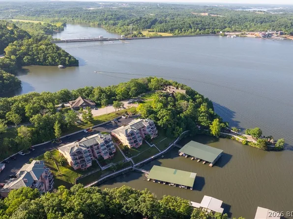342 Northport Dr #342, Lake Ozark, MO 65049
