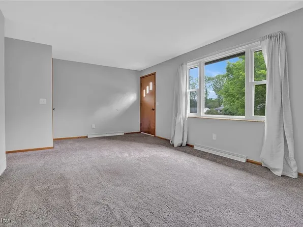 467 Valeside Ave NE #467, Massillon, OH 44646