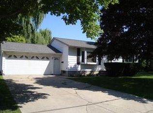 113 Taylor St, Port Huron, MI 48060