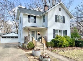 318 S Garfield Ave, Champaign, IL 61821