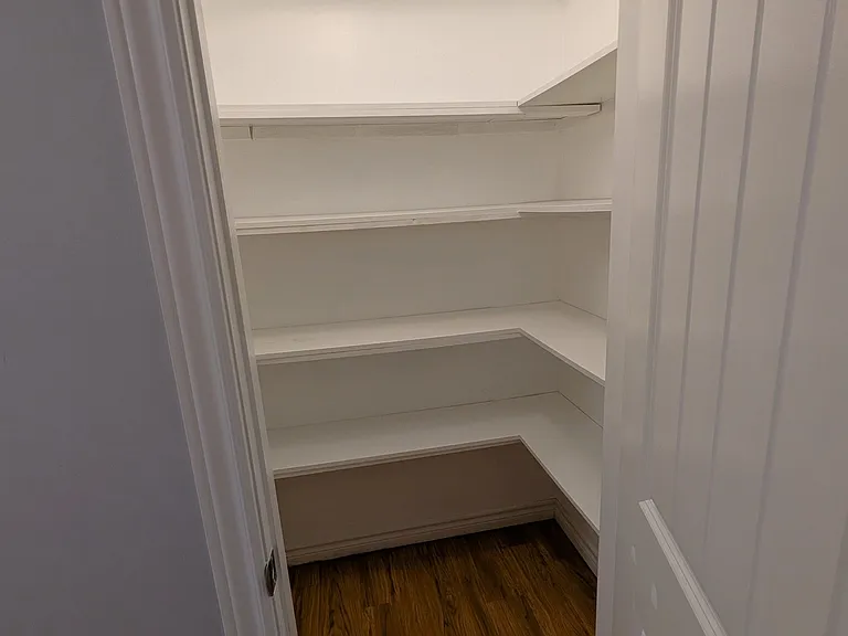 144 4th St #BASEMENT — Photo 9
