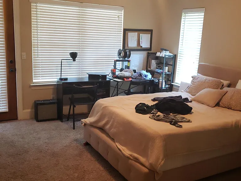 Upstairs Bedroom #2