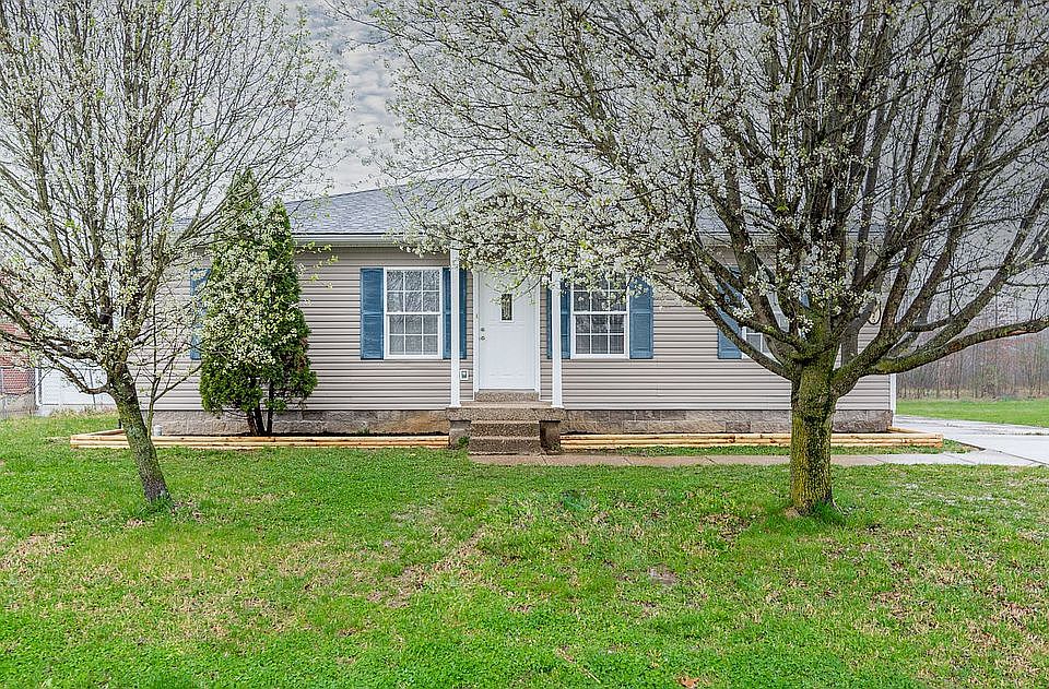 1st image of 195 River Oaks Dr