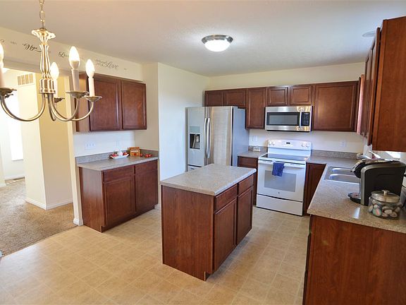 3rd image of 10504 Bristow Lakes Dr