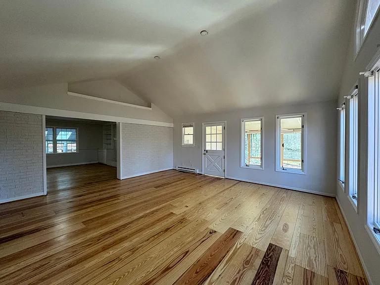 103 Thornwood Rd — Photo 32