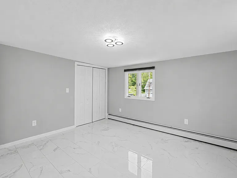 40 Olney Ave — Photo 23