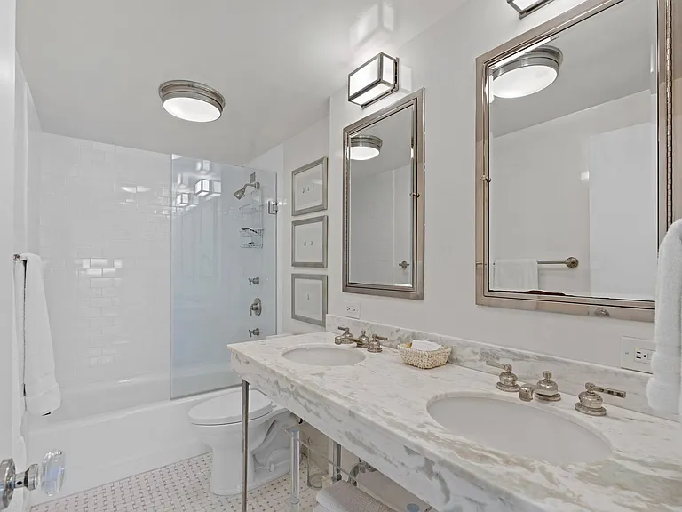 2800 N Flagler Dr #404 — Photo 18