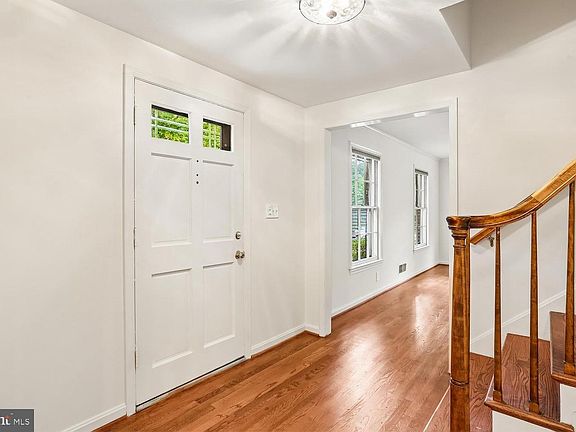 5th image of 2414 Chilham Pl