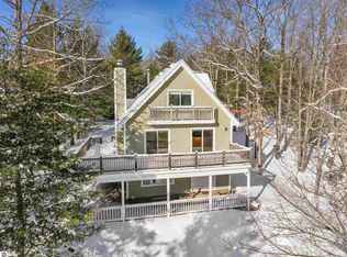 254 Island View Dr, Traverse City, MI 49696