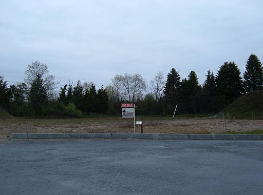 1st image of 6 Gibbons Ln