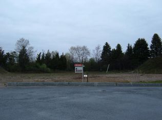 6 Gibbons Ln, Wrentham, MA 02093