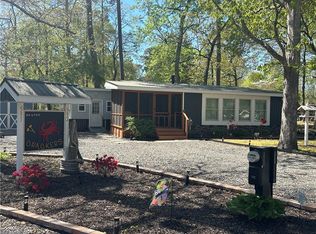 592 Pelican Ct, Horntown, VA 23395