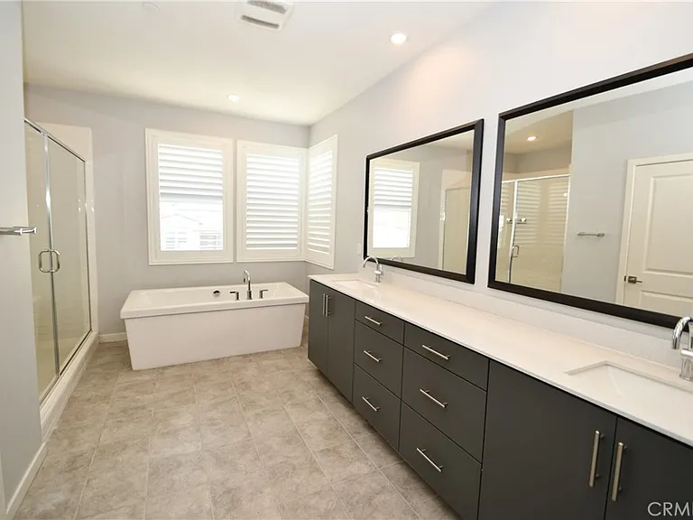 15743 Butterfly Dr — Photo 68