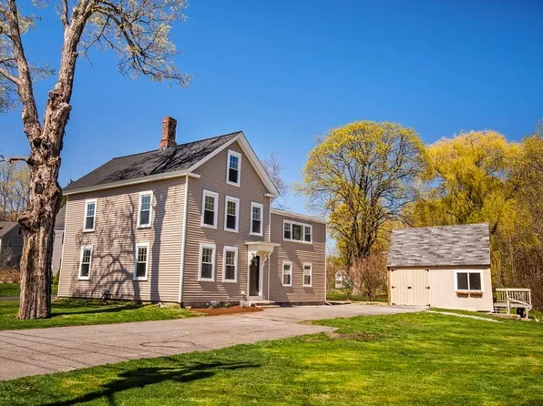 39 Court St, Groton, MA 01450