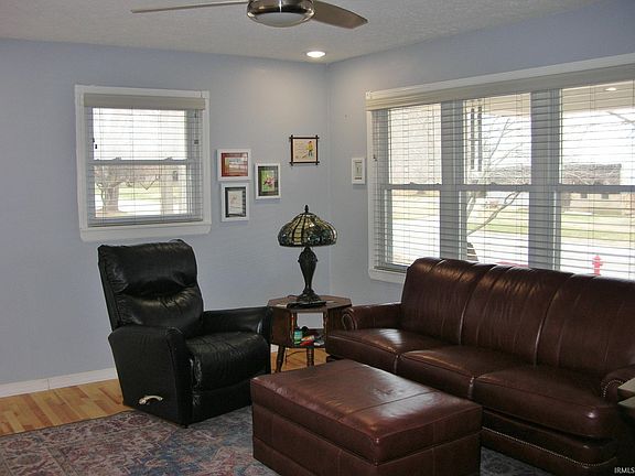 4th image of 3399 Bell Rd