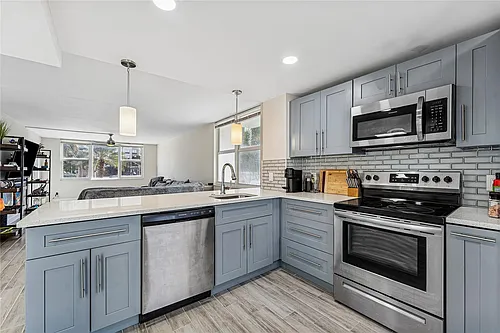 201 N Ocean Blvd Photo 1