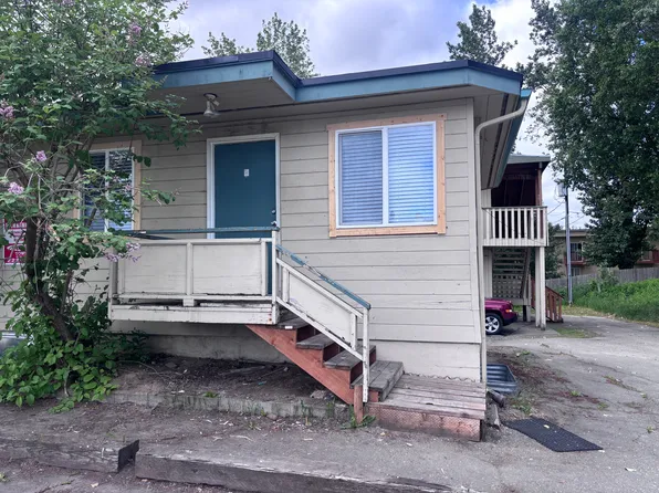 700 W 45th Ave #B, Anchorage, AK 99503