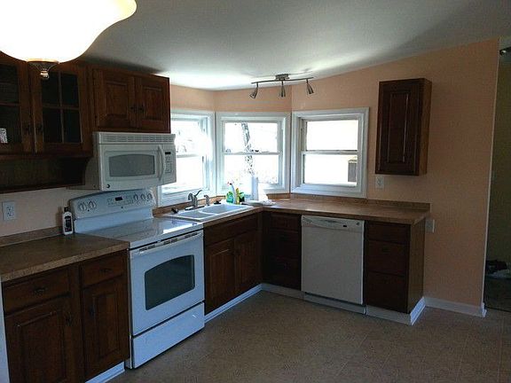 kitchen range/dishwasher