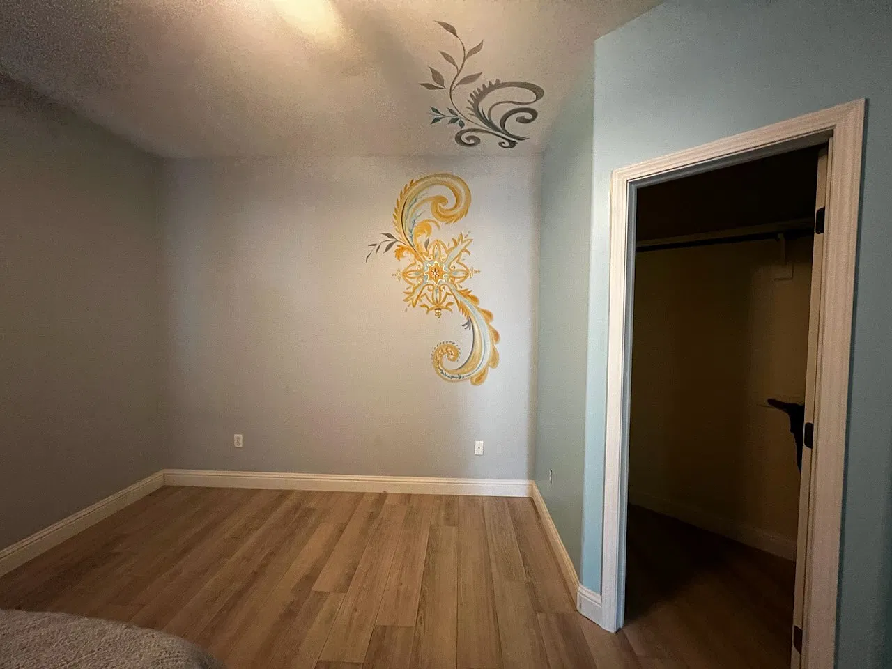 4 bed, 1956 sqft, $2,950 — Photo 4