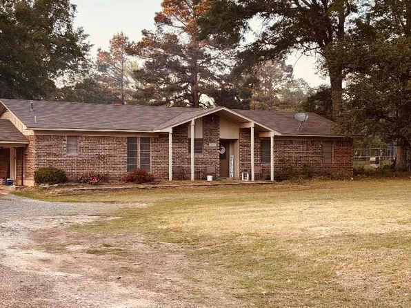 2858 Satterfield Ln, Texarkana, AR 71854