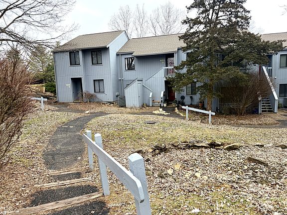 2nd image of 9021 S Pointe Ridge Ln #11