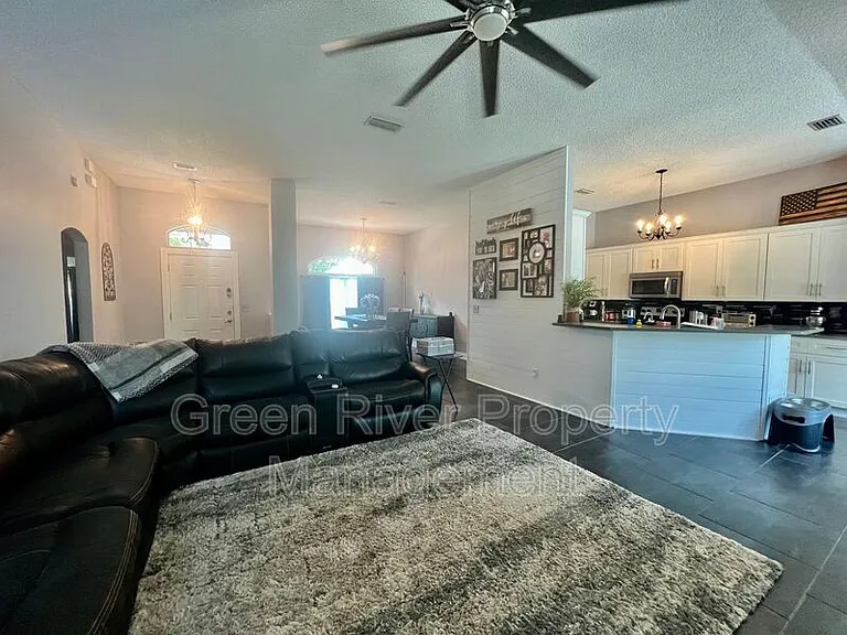 3352 Shelley Dr — Photo 11