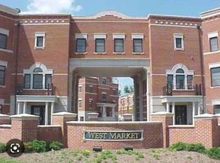 12088 Kinsley Pl, Reston, VA 20190