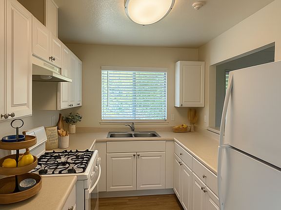 4th image of 6930 Commerce Blvd #3496016fc