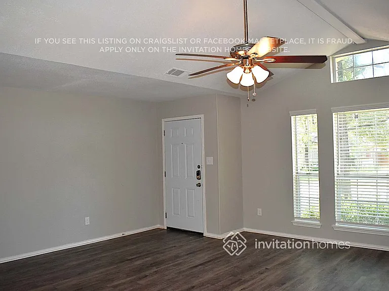 1111 Hidden Creek Dr — Photo 4
