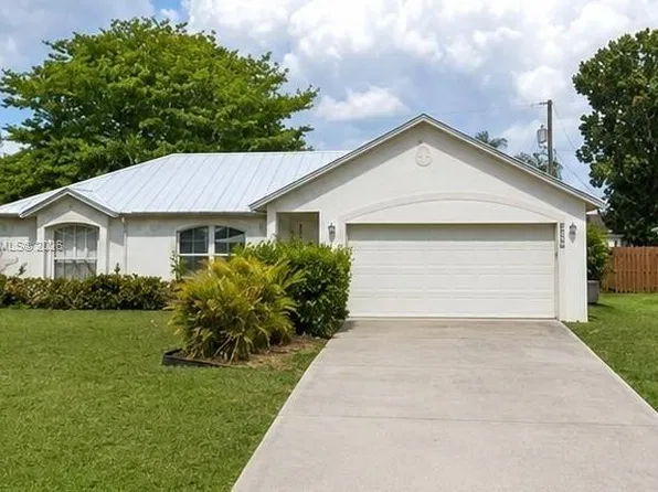 2985 SW Fluvia St, Port Saint Lucie, FL 34953