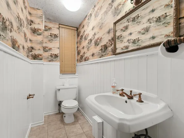 45 East 62nd Street image 3 of 4