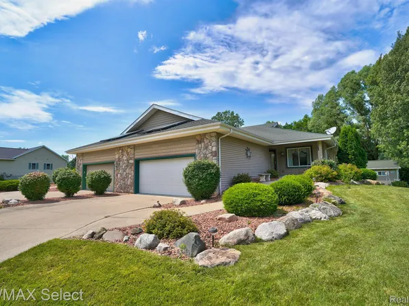 2034 Southwyck Dr, Flint, MI 48507