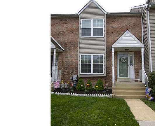 2nd image of 70 Louis James Ct