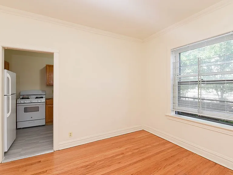3508 N Wolcott Ave #2 — Photo 7