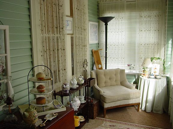Darling sun porch