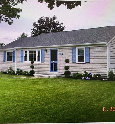 15 Glen Rd, Barnstable, MA 02630