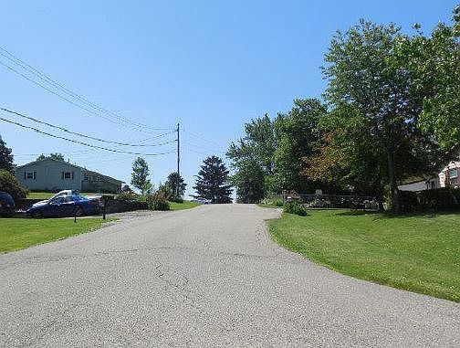 2nd image of 13 Doddridge Rd