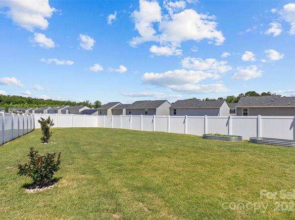5325 Merwyn Ave, Charlotte, NC 28215