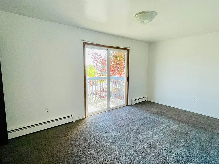 1113 Larch St — Photo 20