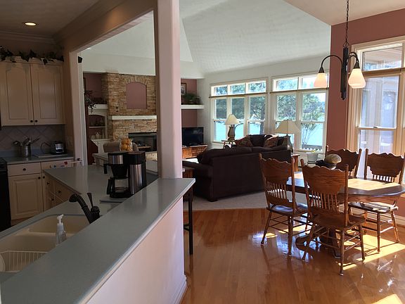 Large Breakfast area