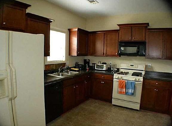 5th image of 1308 Miss Irene Ln