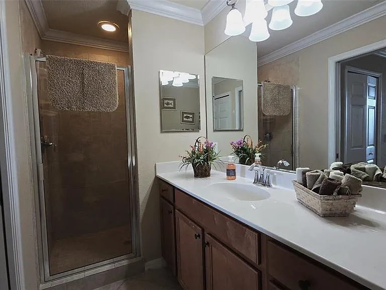 7005 River Hammock Dr #305 — Photo 9