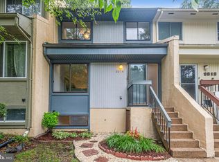 2214 White Cornus Ln, Reston, VA 20191